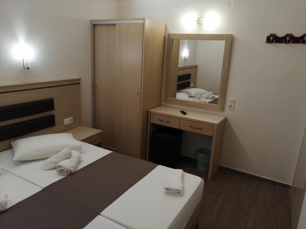 Hotel Katerina Keramoti  Extérieur photo