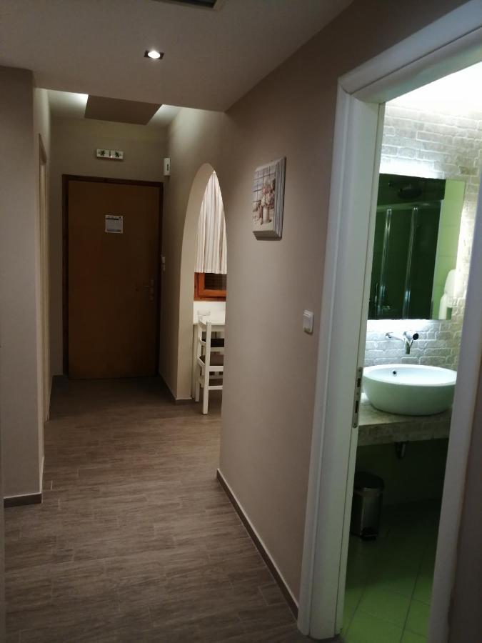 Hotel Katerina Keramoti  Extérieur photo
