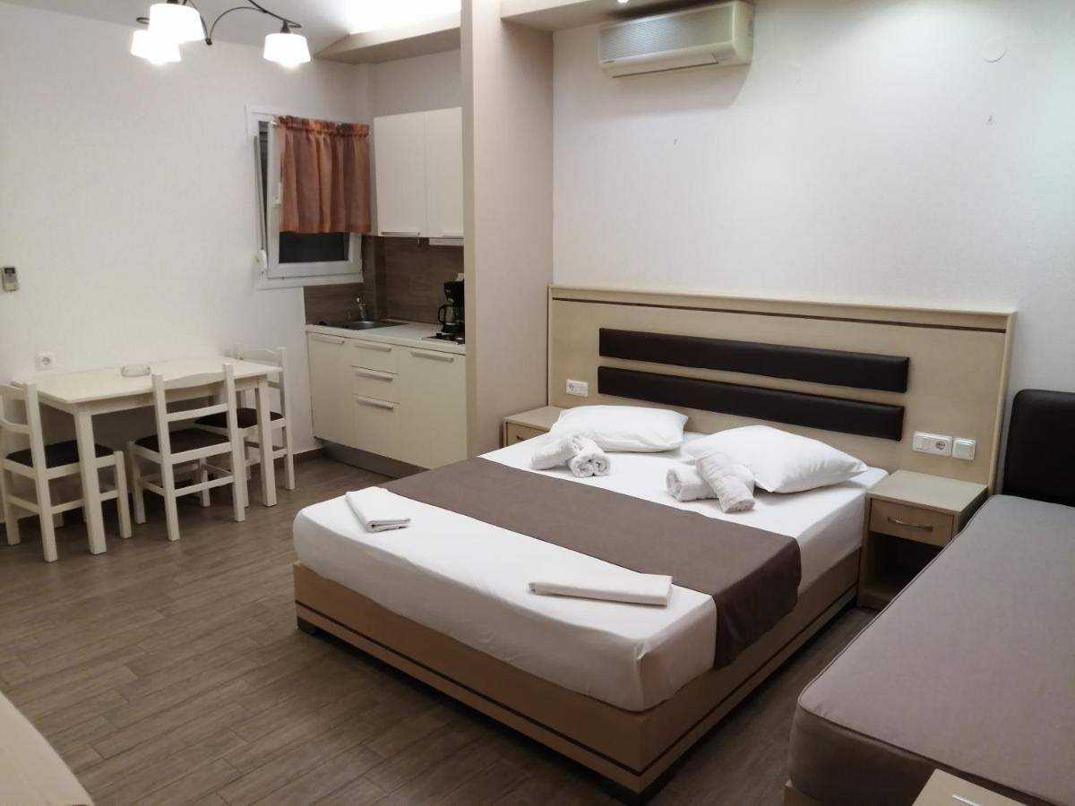 Hotel Katerina Keramoti  Extérieur photo