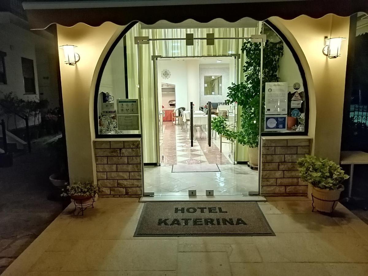 Hotel Katerina Keramoti  Extérieur photo